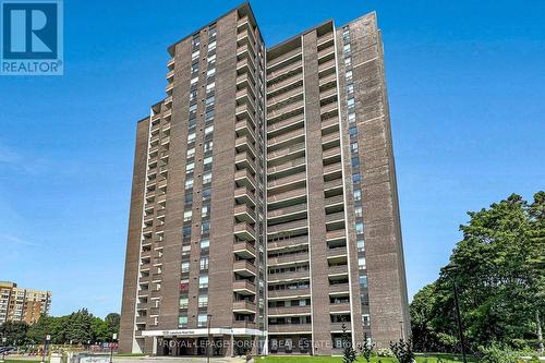PH01 - 1535 LAKESHORE ROAD E  Mississauga, ON L5E 3E2