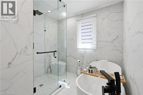 12 Cheval Drive, Grimsby, ON 