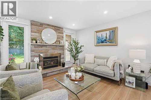 12 Cheval Drive, Grimsby, ON 