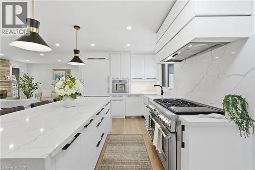 12 Cheval Drive, Grimsby, ON 