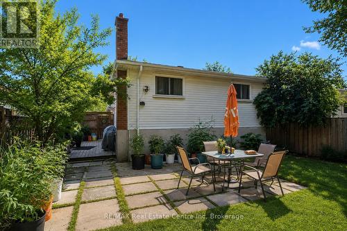 369 West Acres Drive, Guelph (Willow West/Sugarbush/West Acres), ON 