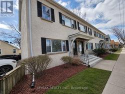 32-38 WELLAND AVENUE St. Catharines, ON L2R 2M3