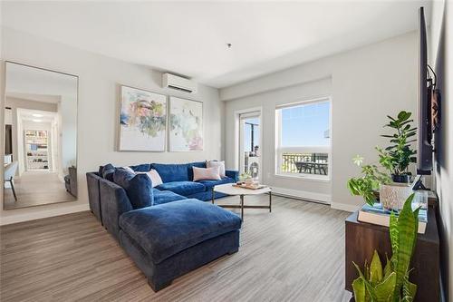 701-300 Centre St, Winnipeg, MB 