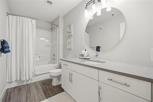 701-300 Centre St, Winnipeg, MB 