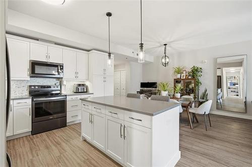 701-300 Centre St, Winnipeg, MB 