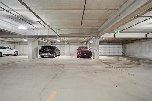 701-300 Centre St, Winnipeg, MB 