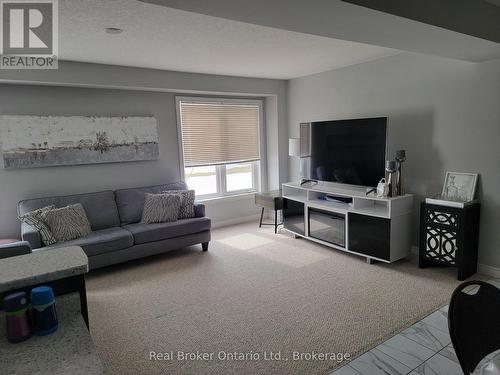 204 Dalgleish Trail, Hamilton, ON 
