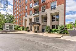 804 - 40 OLD MILL ROAD Oakville (Oo Old Oakville), ON L6J 7W2