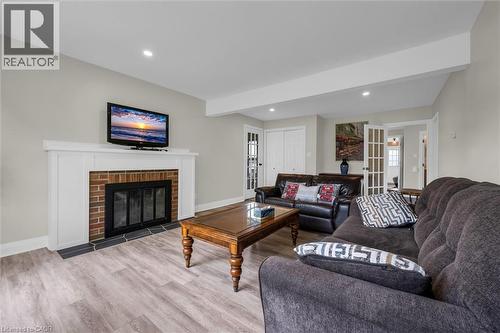 Living room - 87 Mud Street E, Grimsby, ON 
