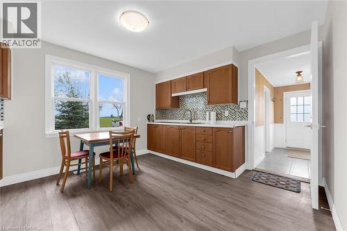 Kitchen - 87 Mud Street E, Grimsby, ON 