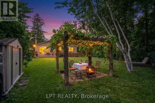31 Patrick Drive, Aurora, ON - Outdoor