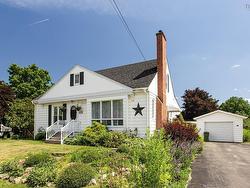 112 Main Street Middleton, NS B0S 1P0