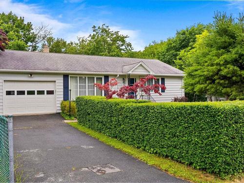 17 Forward Avenue, Halifax, NS 