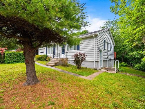 17 Forward Avenue, Halifax, NS 