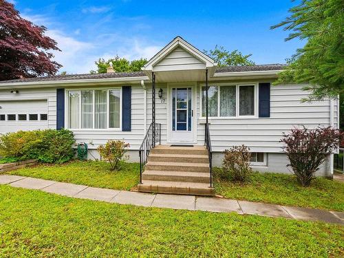 17 Forward Avenue, Halifax, NS 