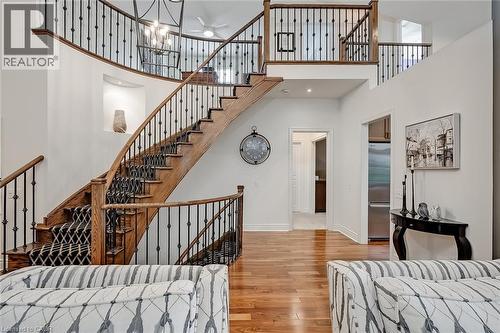 4285 Couples Crescent, Burlington, ON - Indoor Photo Showing Other Room