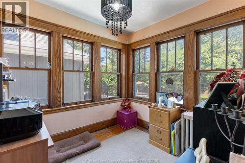 858 Chilver, Windsor, ON 