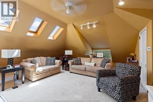 858 Chilver, Windsor, ON 