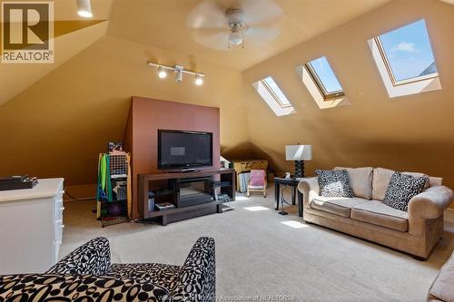 858 Chilver, Windsor, ON 