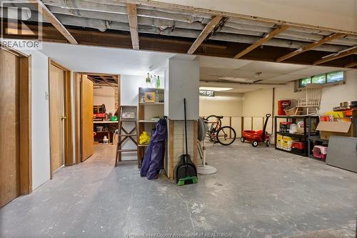 858 Chilver, Windsor, ON 