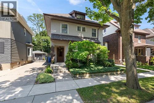 858 Chilver, Windsor, ON 