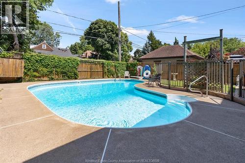 858 Chilver, Windsor, ON 