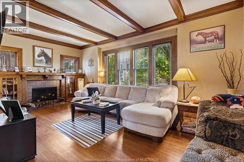 858 Chilver, Windsor, ON 