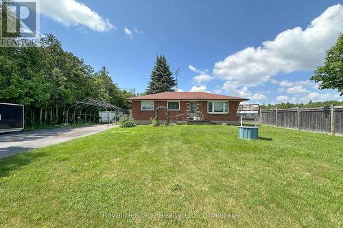 1464 THORNTON ROAD N  Oshawa (Northwood), ON L1H 7K4