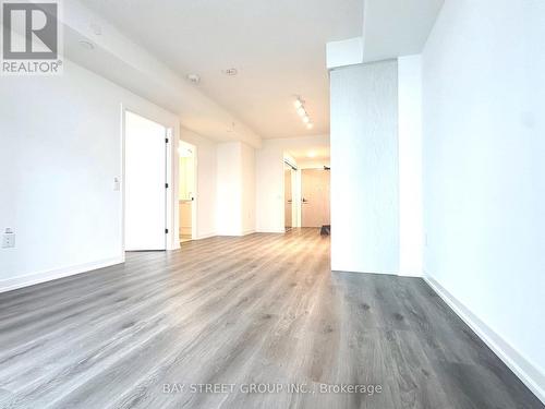 4102 - 28 Interchange Way, Vaughan, ON 
