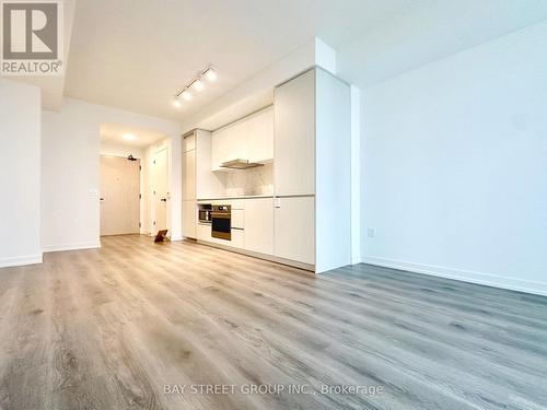 4102 - 28 Interchange Way, Vaughan, ON 