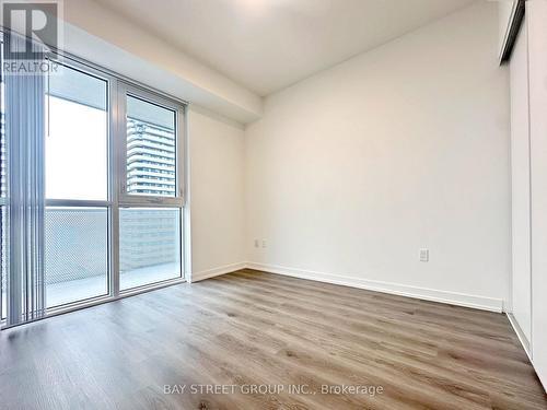 4102 - 28 Interchange Way, Vaughan, ON 