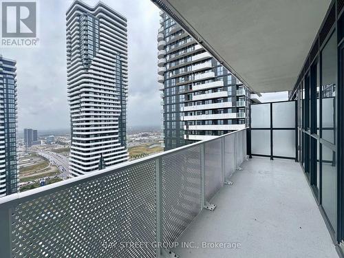4102 - 28 Interchange Way, Vaughan, ON 