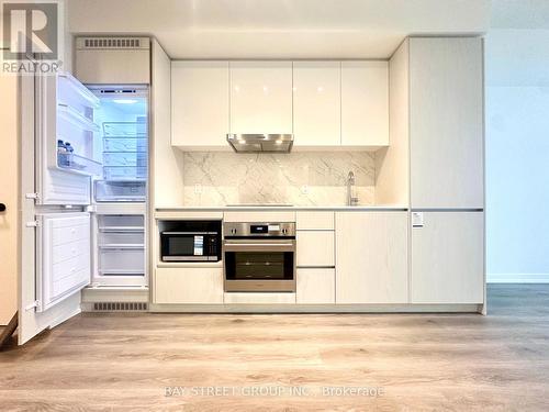 4102 - 28 Interchange Way, Vaughan, ON 