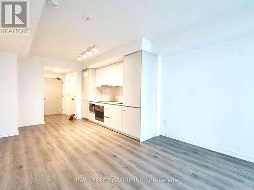 4102 - 28 Interchange Way, Vaughan, ON 