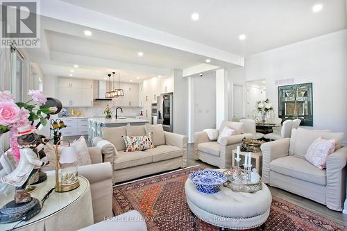 62 Simcoe Road, Ramara, ON - Indoor Photo Showing Living Room