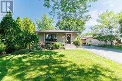 8025 MICHAEL STREET Niagara Falls (Ascot), ON L2H 2B6