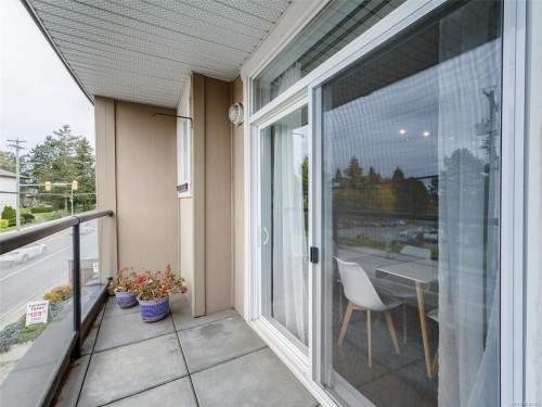 #204-76 Gorge Rd West, Saanich, BC - Outdoor With Exterior