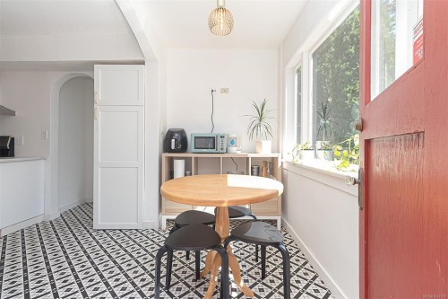 337 Moss St, Victoria, BC 
