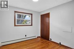 Main Unit - Bedroom 2 - 