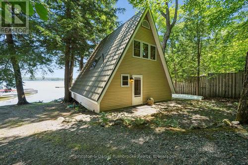 8 - 1155 Stephen Road, Muskoka Lakes (Medora), ON 