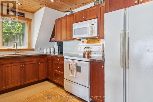 8 - 1155 Stephen Road, Muskoka Lakes (Medora), ON 