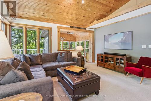 8 - 1155 Stephen Road, Muskoka Lakes (Medora), ON 
