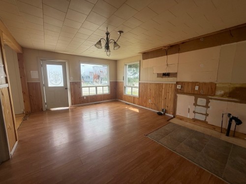 Salle à manger - 31 Rue Principale E., Latulipe-Et-Gaboury, QC - Indoor Photo Showing Other Room