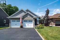 392 LARRY STREET  Central Elgin (Port Stanley), ON N5L 0A6