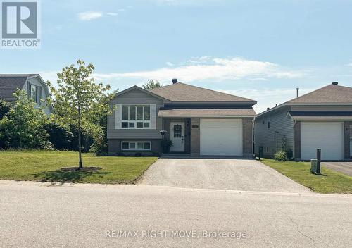 69 CALVERLEY STREET  Orillia, ON L3V 3T3