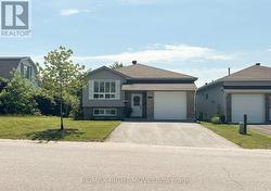 69 CALVERLEY STREET  Orillia, ON L3V 3T3