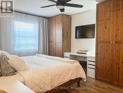 Primary Bedroom - 