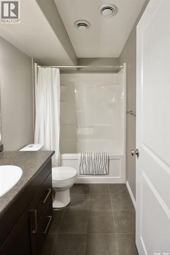 414 Veltkamp Crescent, Saskatoon, SK 