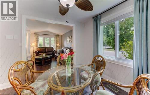 378 Meadowvale Place, Waterloo, ON - Indoor Photo Showing Dining Room