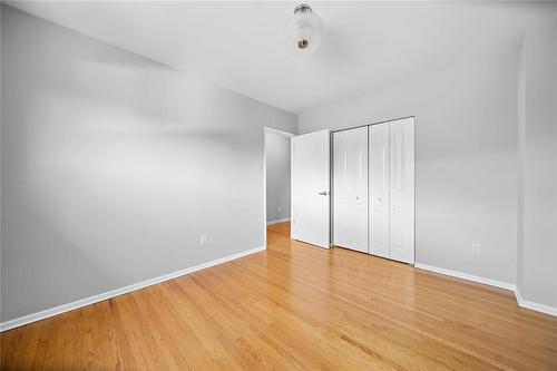 154 Thom Avenue E, Winnipeg, MB 